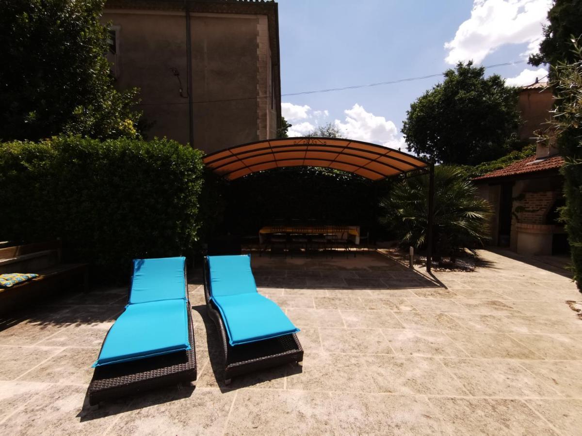 Les Chambres Du Lavoir Vert Tourbes Exterior foto